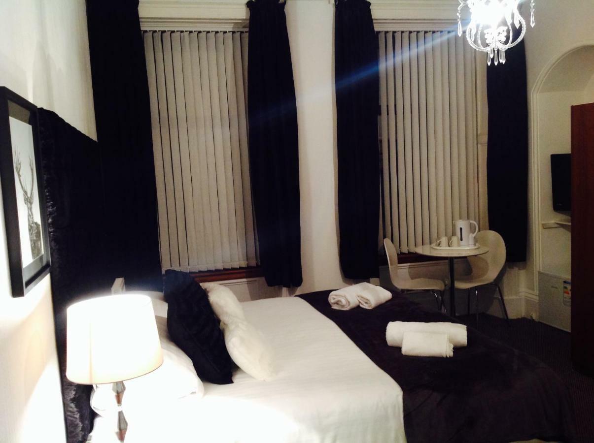 Abbey Guest House Питърхед Екстериор снимка