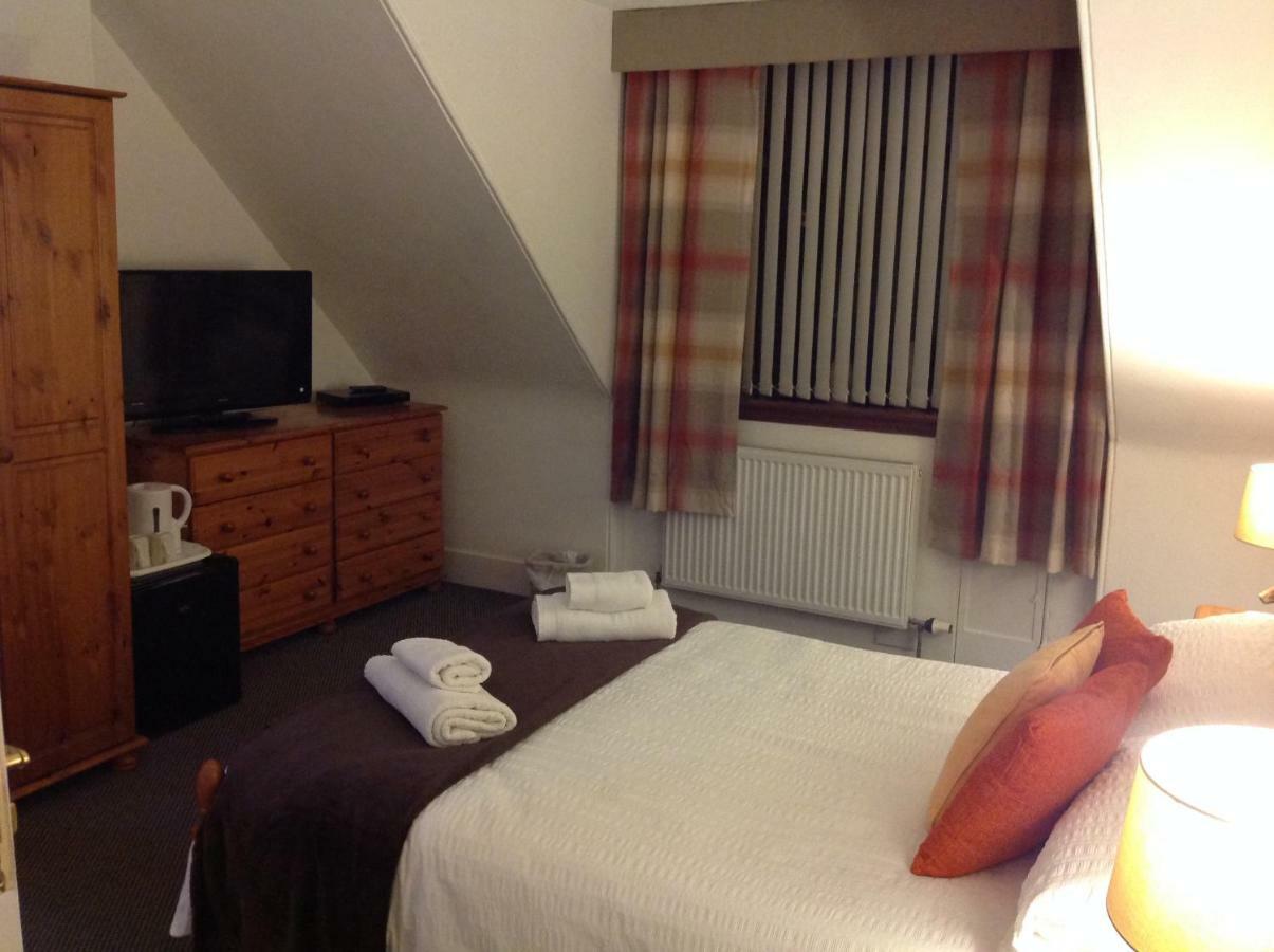 Abbey Guest House Питърхед Екстериор снимка